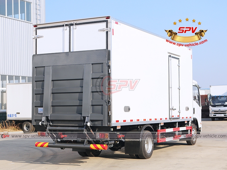 Cargo Van ISUZU with Tailgate - RB Cargo Van ISUZU with Tailgate - RB